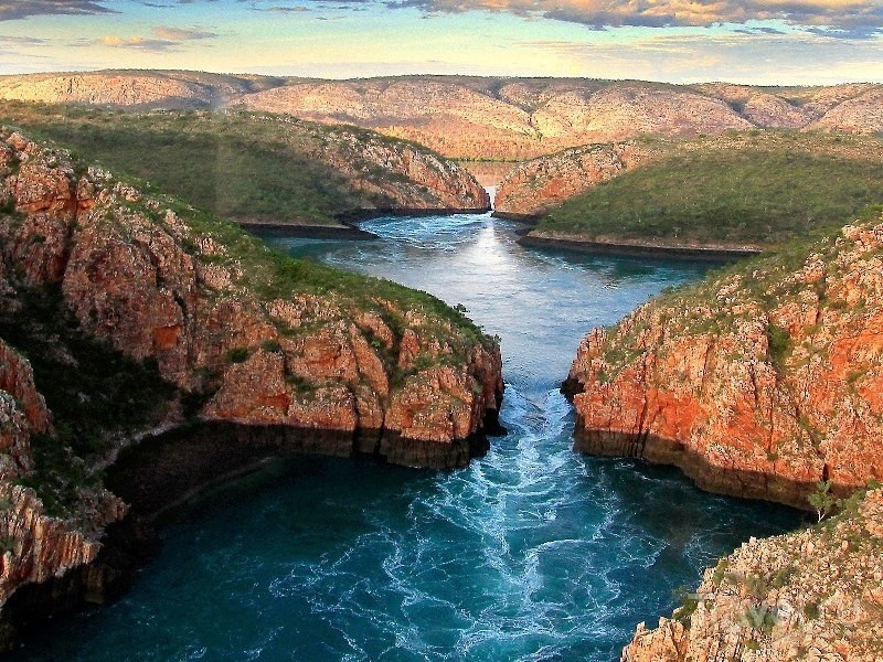 Необычный водопад в Австралии