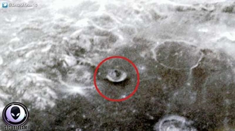 Снимки были сделаны лунным орбитальным зондом NASA Lunar Reconnaissance Orbiter