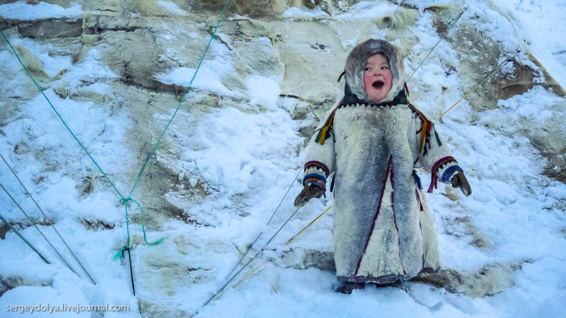 Ненецкая девочка-пингвинчик Соня из Салехарда