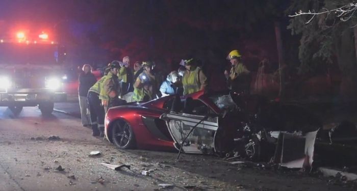 Спортивный McLaren уничтожен в аварии