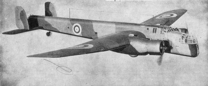 Британский бомбардировщик Armstrong Whitworth A.W.38 "Whitley"