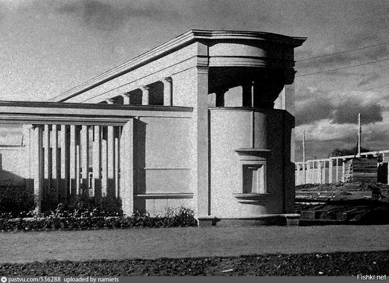 В 1935 году на месте нынешнего стадиона «Локомотив» в Черкизово был открыт ст...