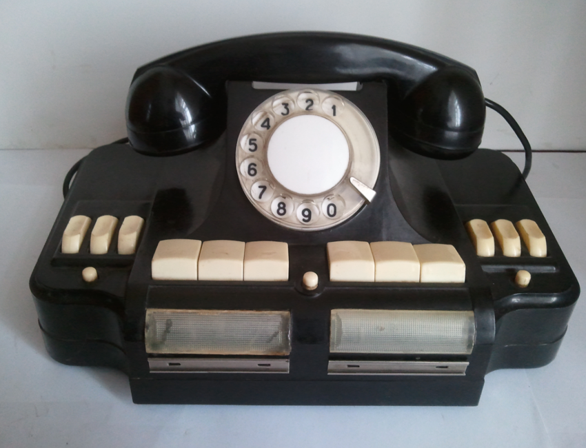 1. Директорский телефон-концентратор КД-6, 1963 год 