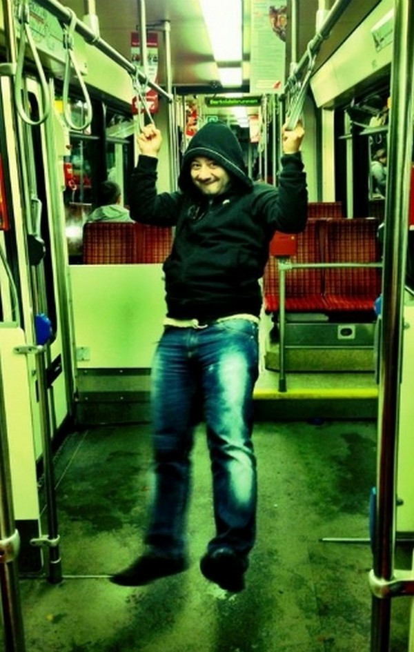 Михаил Галустян в трамвае