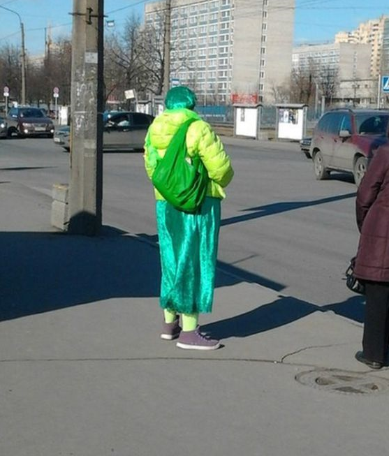Интеллигентное безумие или странная мода петербургских улиц