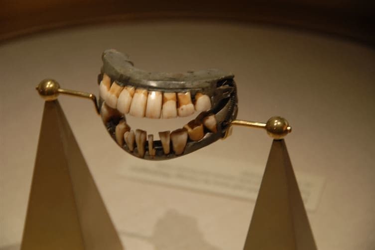 Зубы Джорджа Вашингтона