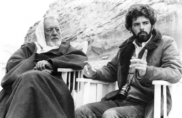 78. Алек Гиннесс и Джордж Лукас на съемках Star Wars , 1977