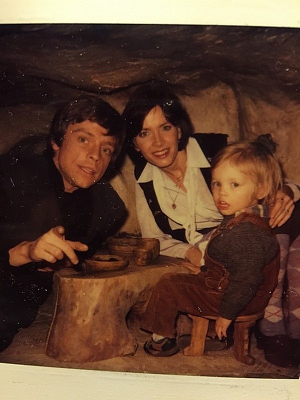 83. Актер вместе с женой Мэрилу и трехлетним сыном Натаном.