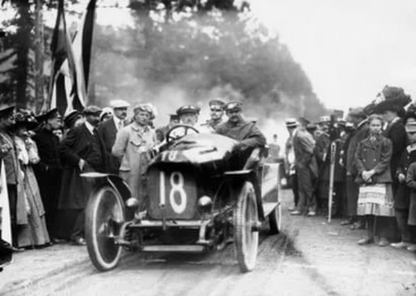Автопробег на автомобилях “Руссо-Балт” в 1910 году