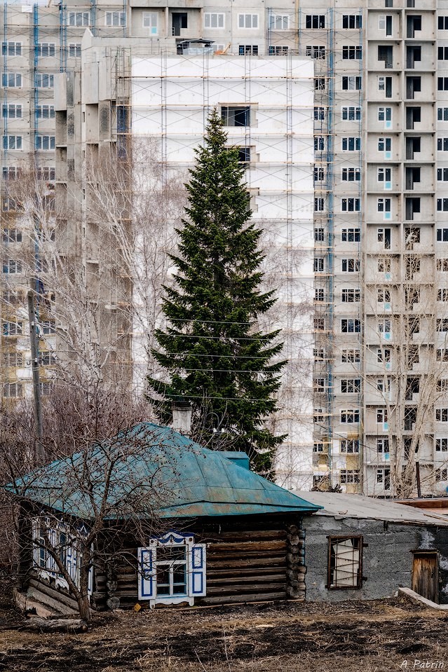 Старое и новое: городские контрасты на просторах бывшего СССР