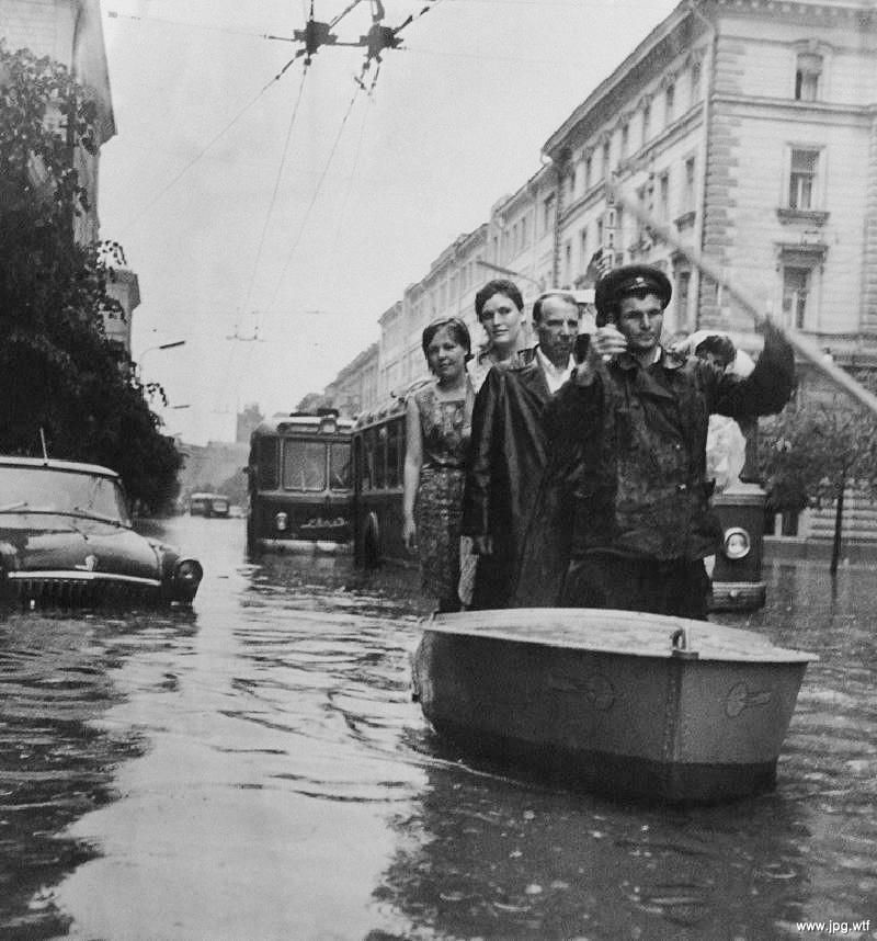 Наводнение на реке Неглинной, 1959 год, Москва  