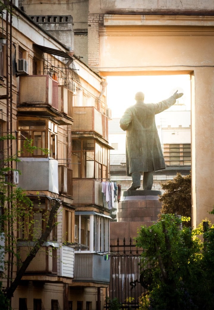 Ленин повсюду: 30 необычных взглядов на памятники вождю