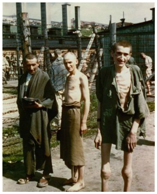 Освобожденные солдаты - узники концлагеря Маунтхаузен