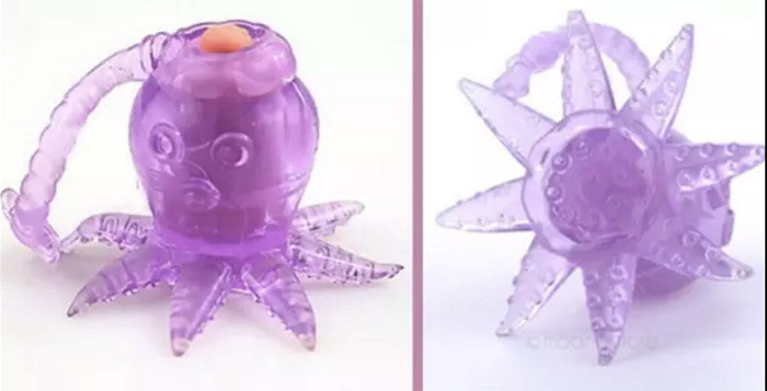 Эта забавная осьминожка — не детская игрушка для ванной, а Screaming O Mini Octopus Vibrator, вибратор с маленькими щупальцами, которые, по идее, должны доставлять большое удовольствие