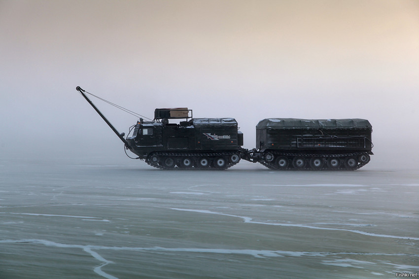 Специалисты Главного автобронетанкового управления Минобороны России и предст...