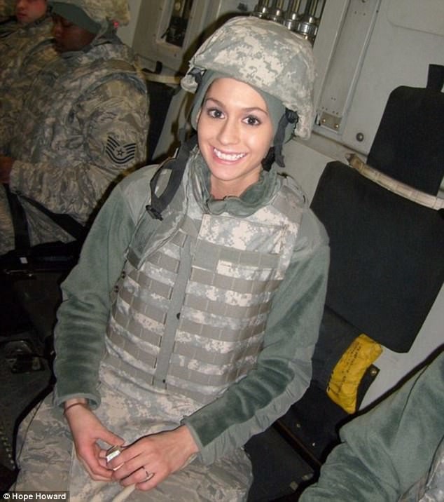 Другая жизнь: Хоуп пошла служить в армию после окончания средней школы и стала механиком истребителей в Афганистане в возрасте всего лишь 19 лет