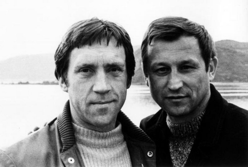 32. Озеро Байкал, июнь 1976 года. В. Высоцкий и Л. Мончинский.