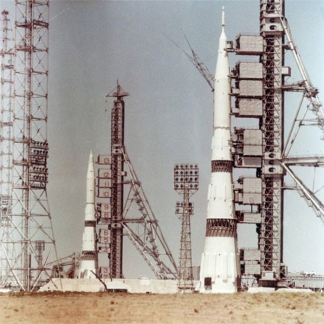Две ракеты Н–1 на стартовом комплексе, июнь 1969 года, СССР 
