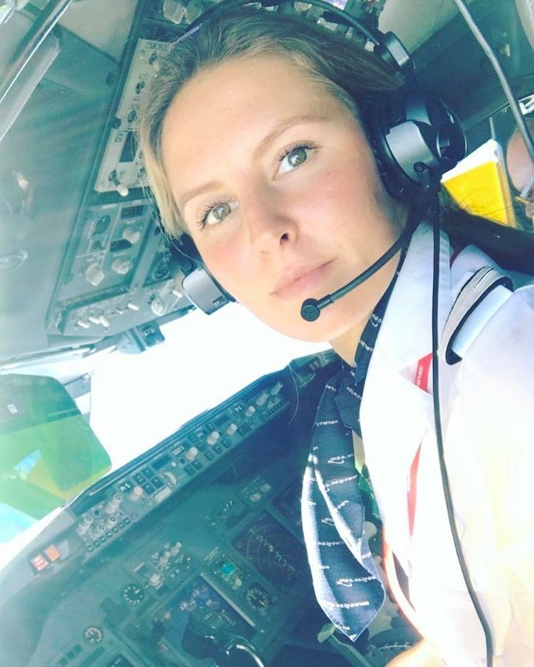 Helen van Dam — пилот Боинга 737 из Испании