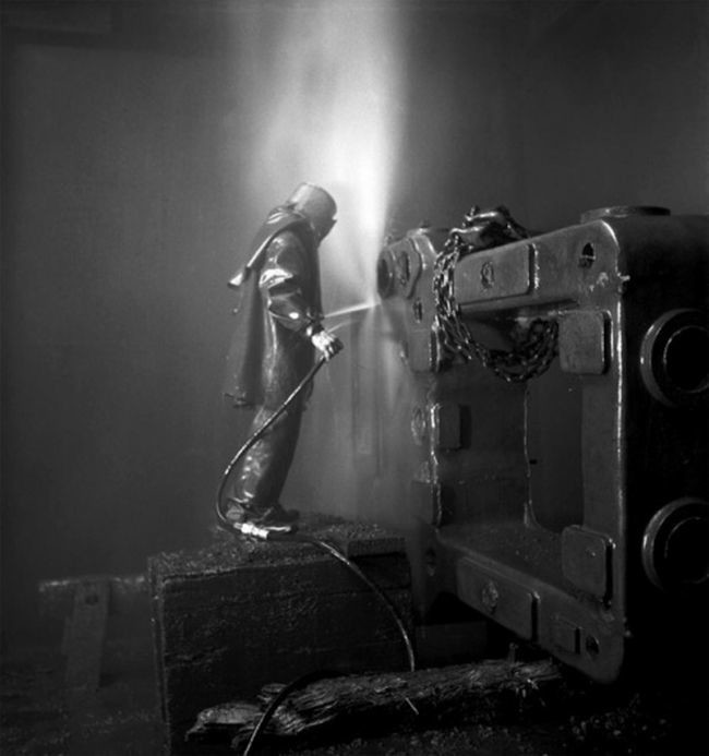 Рабочий на сталелитейном заводе в Винтертуре, 1943 год, Швейцария
