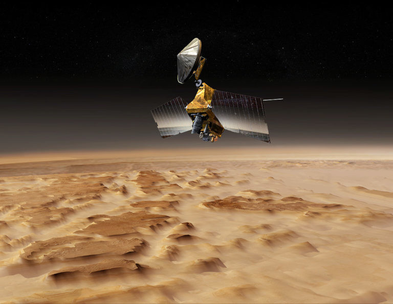 Mars Reconnaissance Orbiter (MRO). Запущен 12 августа 2005 года