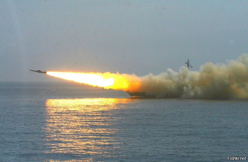 Новая российская гиперзвуковая противокорабельная ракета «Циркон» на недавних...