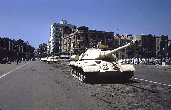 Парад в Каире с участием танков ИС-3