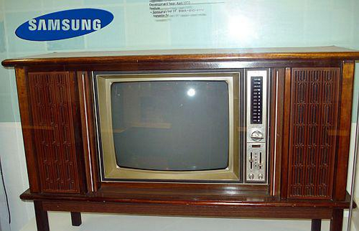 Самый первый телевизор Samsung 