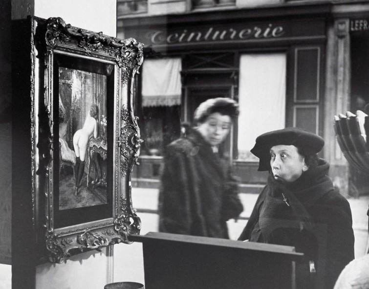 Возмущенная женщина, Париж, 1948 год  