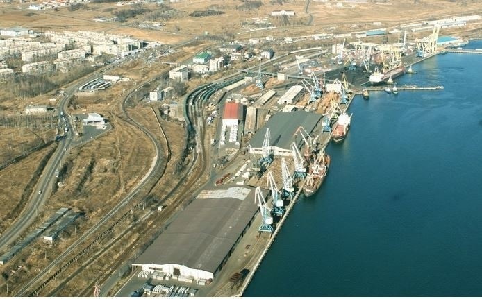 В порту Ванино Хабаровского края завершен капремонт двух больших причалов