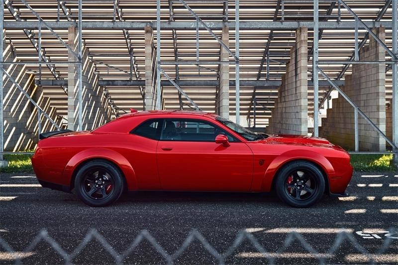 Dodge Challenger SRT Demon