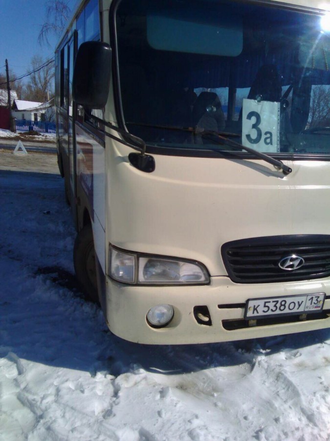 Автобус сбил несколько людей на остановке в Мордовии