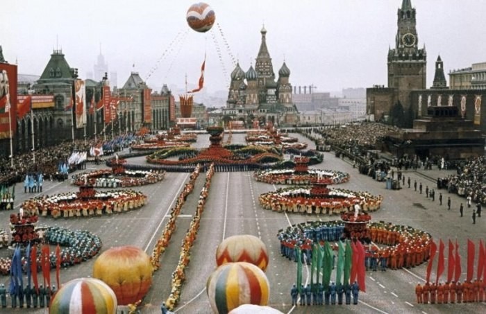 Первомайский парад на Красной площади в Москве, СССР, 1 мая 1959 года.