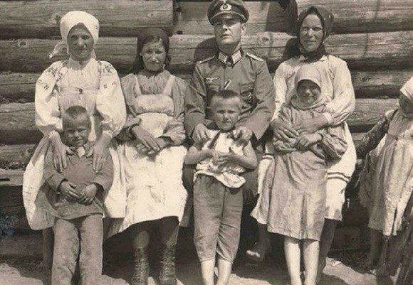 Локотская республика. Уникальная историческое явление. Рай для патриотов или приспособленцев?
