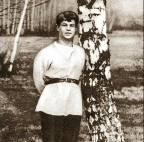 Сергей Есенин в 15 лет, 1910 год.