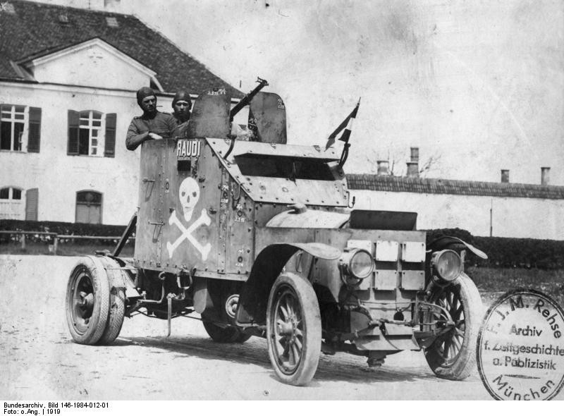 Трофейный бронеавтомобиль Пежо М1915 на вооружении Фрайкора, 1919 год.