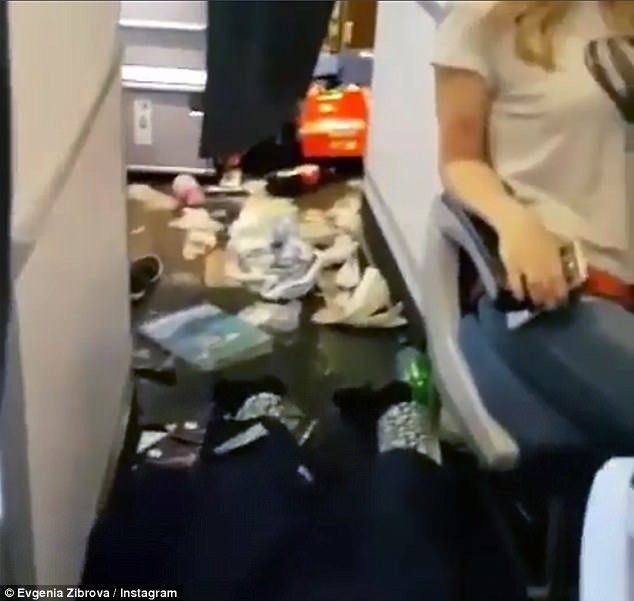 Адский рейс: 27 пассажиров "Аэрофлота" получили тяжелые травмы из-за турбулентности
