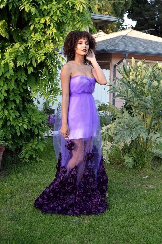 17-летняя девушка сделала платье за день до выпускного вечера, и оно невероятно красивое