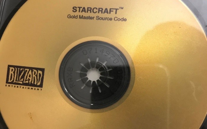 Blizzard осыпала подарками человека, который нашёл исходный код первой StarCraft