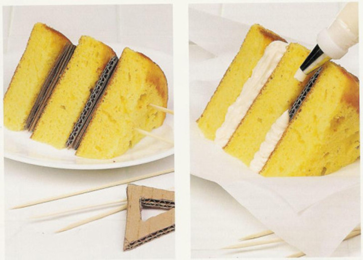 Тортики тоже снимаются непросто. Идеальные слои бисквита проложены кусками картона, который прикрывают небольшим количеством взбитых сливок или крема, хотя порой достаточно и пены для бритья.
