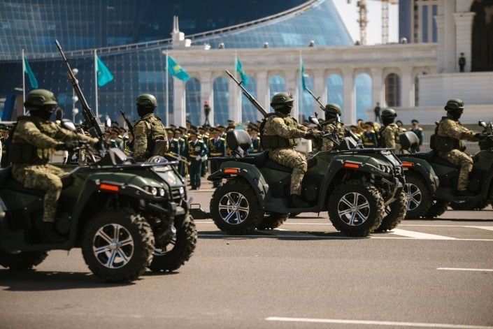 Самый масштабный в истории Казахстана военный парад прошел в Астане