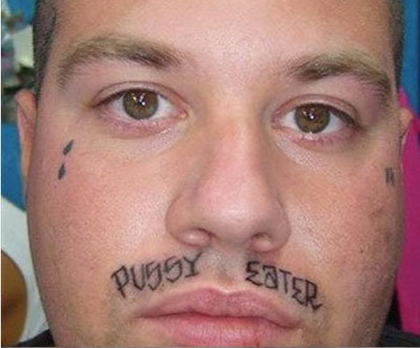 20 людей, которые считают, что татуировка на лице - это круто