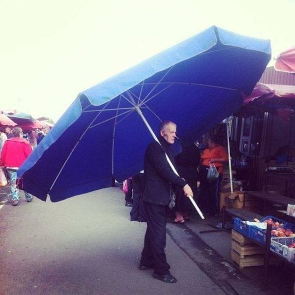 Гигантский зонт 