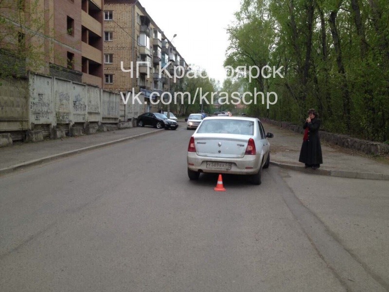 В Красноярске лишенный прав пьяный водитель устроил аварию