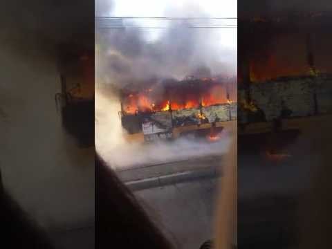 В Красноярске прямо на ходу загорелся трамвай 