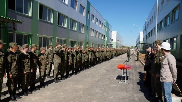 В Воронежской области военнослужащим переданы четыре казармы