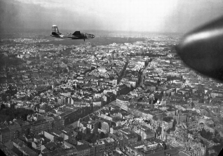 Удар по самому сердцу гитлеровской Германии. 1941-й. С неба
