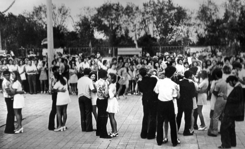 Танцы-обжиманцы: дискотеки СССР, как это было на самом деле от LMV за 14 мая 2017