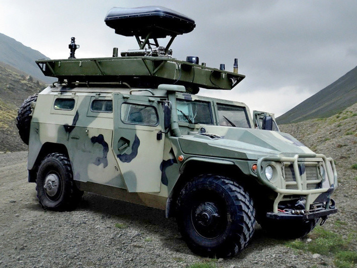 В подразделения РЭБ российской военной базы в Абхазии поступили новые мобильные комплексы «Леер-2»