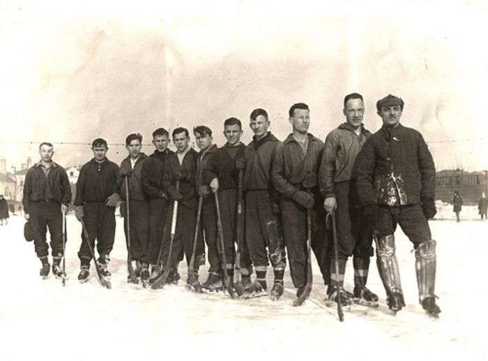 Хоккейная команда, примерно 1930–e годы, СССР 